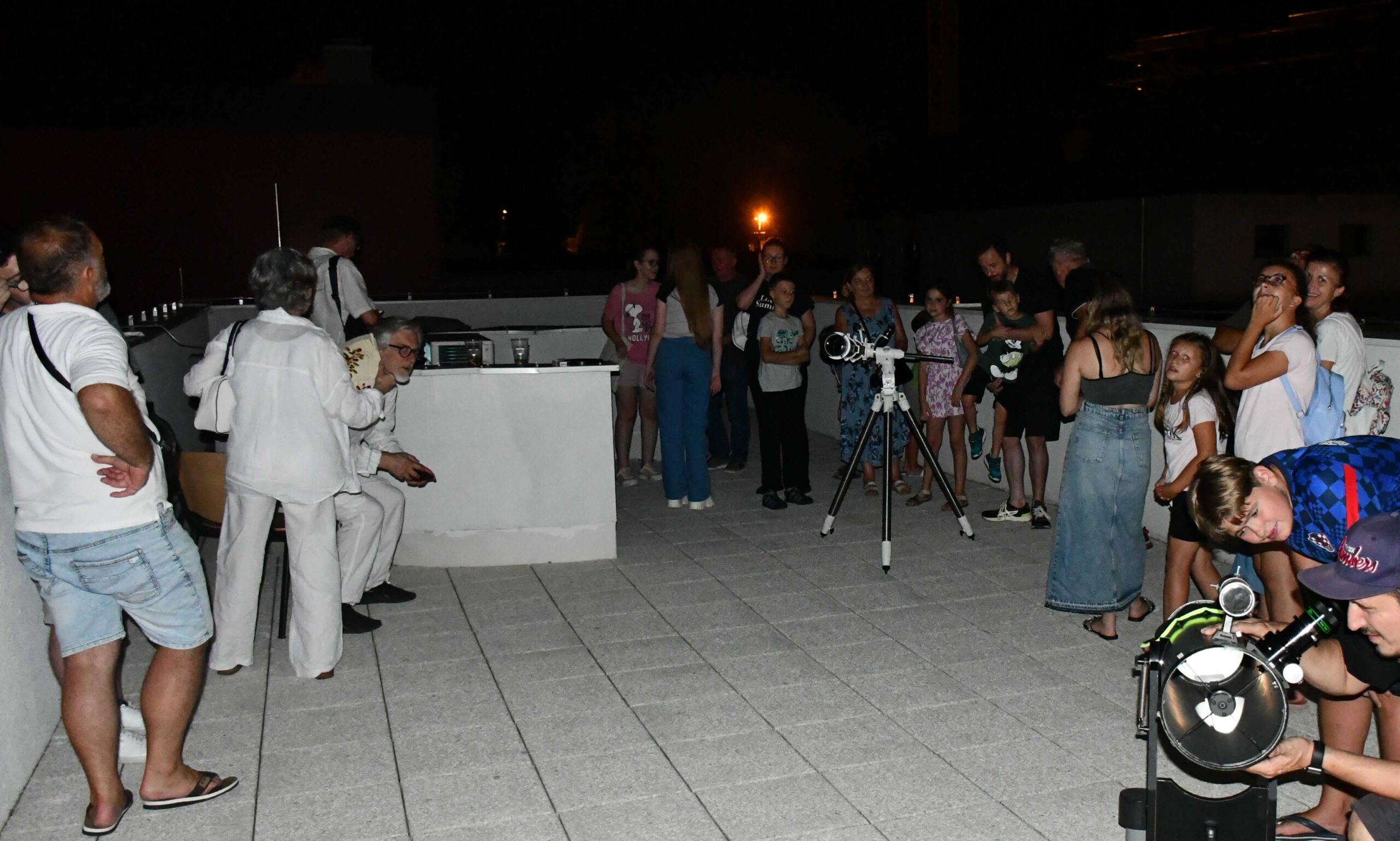 Promatranje Perzeida s terase zvjezdarnice 11. kolovoza 2024. (foto iz arhive AD Perzeidi)