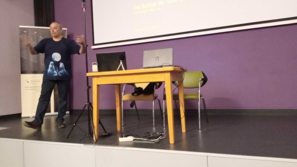 Damir Hržina sa zagrebačke zvjezdarnice na Danima meteorita Križevci 24. lipnja ove godine (foto R. Matić)