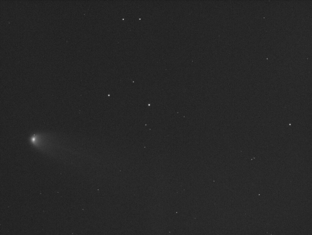 Komet C/2025 A6 Lemmon snimljen s križevačke zvjezdarnice 16. listopada 2025. (foto Andrej Dundović)