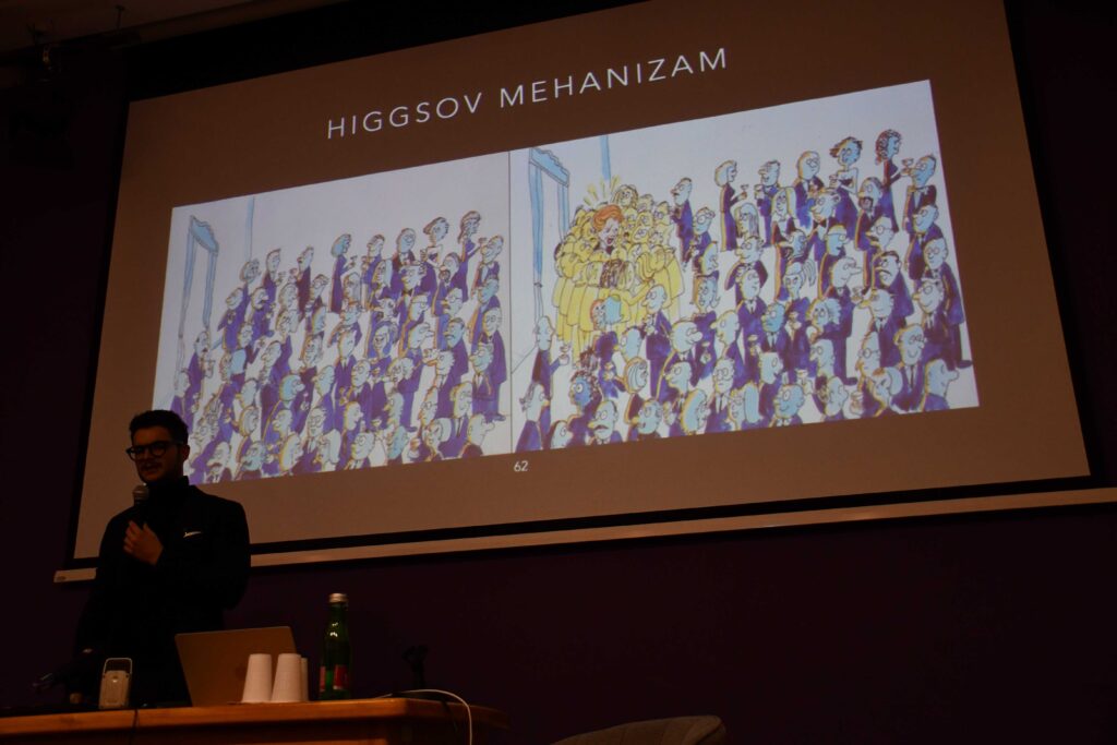 Izv. prof. Toni Šćulac u Gradskoj knjižnici u Križevcima 26. studenoga 2025. (foto R. Matić)